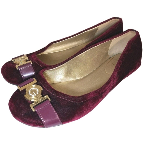 G By GUESS Magenta Velour Velvet Ballet Flats With Logo Womens Size 7.5 M GUC - Picture 1 of 15